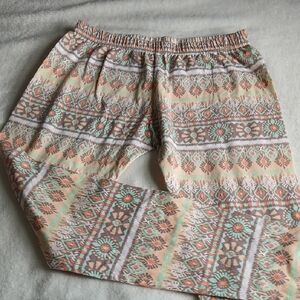 Xhilaration Pastel Peach and Mint Geometric Lounge Pants